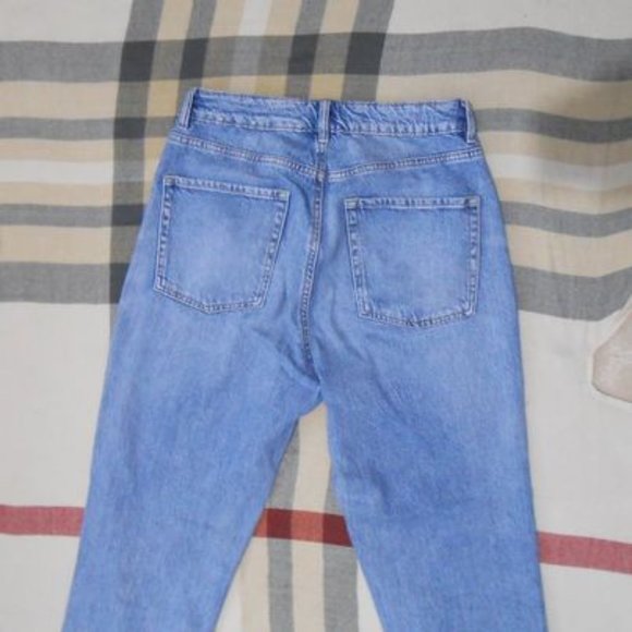 Garage Mom Jeans - Picture 3 of 6